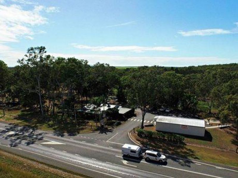 83978 Bruce Highway, Clairview QLD 4741