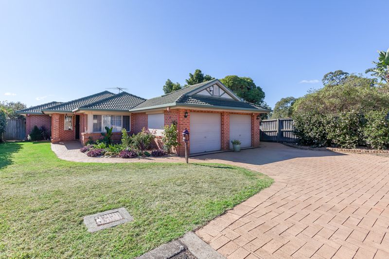 27 George Caley Place, Mount Annan NSW 2567, Image 0