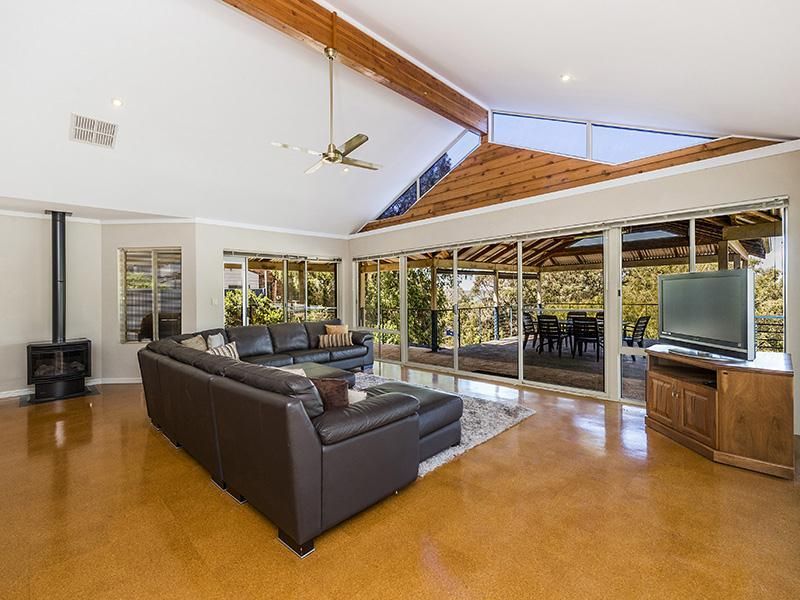 18 Estuary Heights Place, Bouvard WA 6211, Image 2