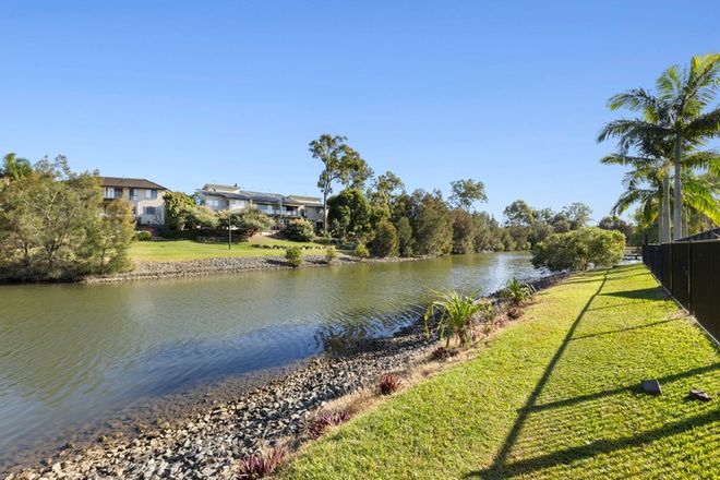 Picture of 42 Tracey Cres, VARSITY LAKES QLD 4227