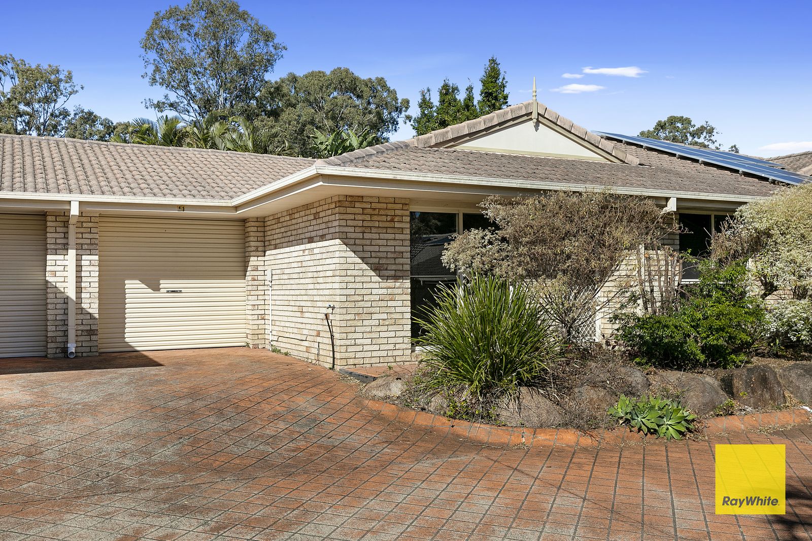 3 bedrooms Villa in 11/226 Mooroondu Road THORNESIDE QLD, 4158
