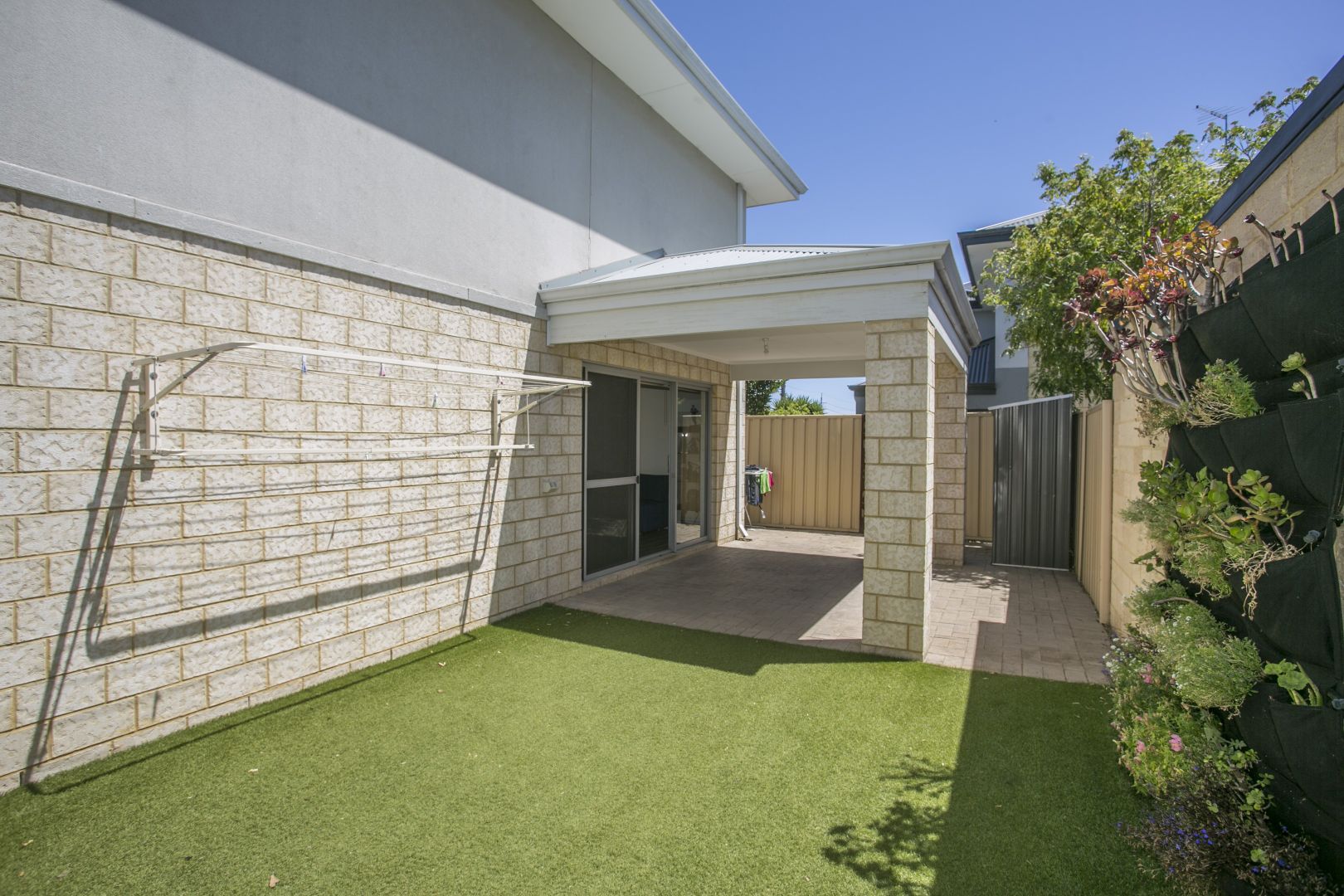 2/102 Gibbs Street, East Cannington WA 6107, Image 2