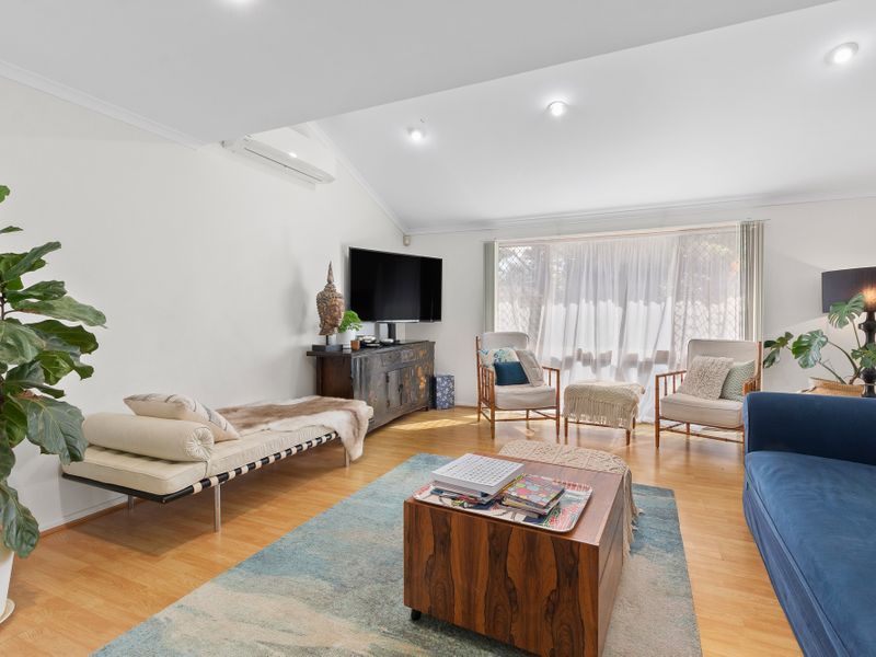 27 Tangmere Street, Chapel Hill QLD 4069 House For Rent 875 Domain