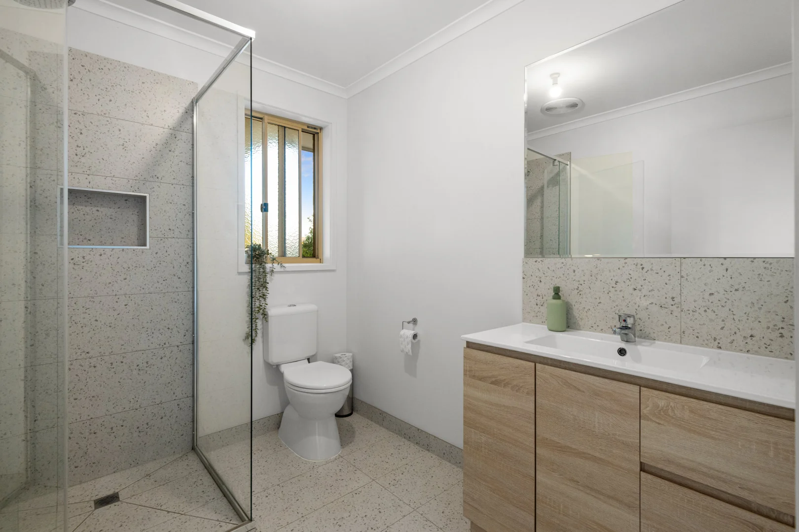 Additional image 13 of 11-13 Washington Gardens, Leopold VIC 3224