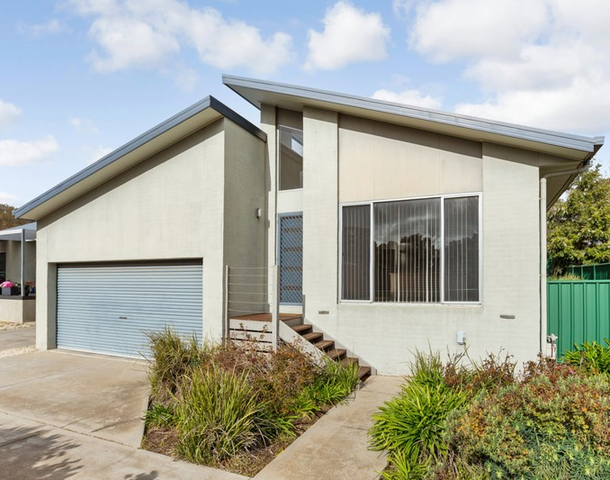 3/64 Murphy Street, East Bendigo VIC 3550