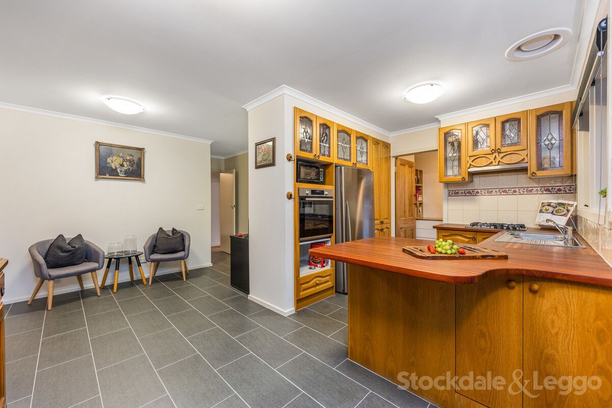 103 Farnham Road, Bayswater VIC 3153, Image 2