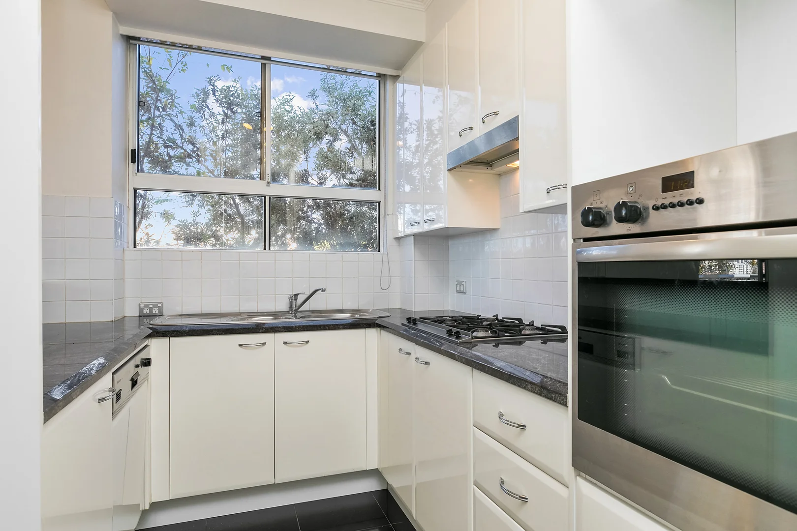 Additional image 5 of 27/1 Batty Street, Balmain NSW 2041