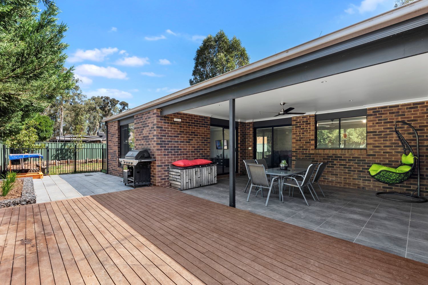 4 Moira Court, Ascot VIC 3551, Image 2