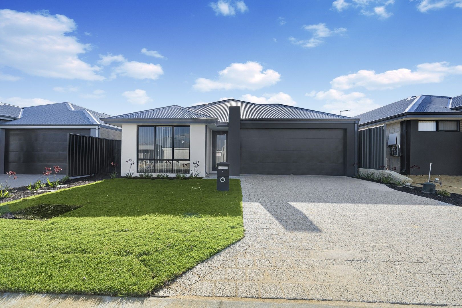 4 bedrooms House in 7 Burnished Drive BALDIVIS WA, 6171