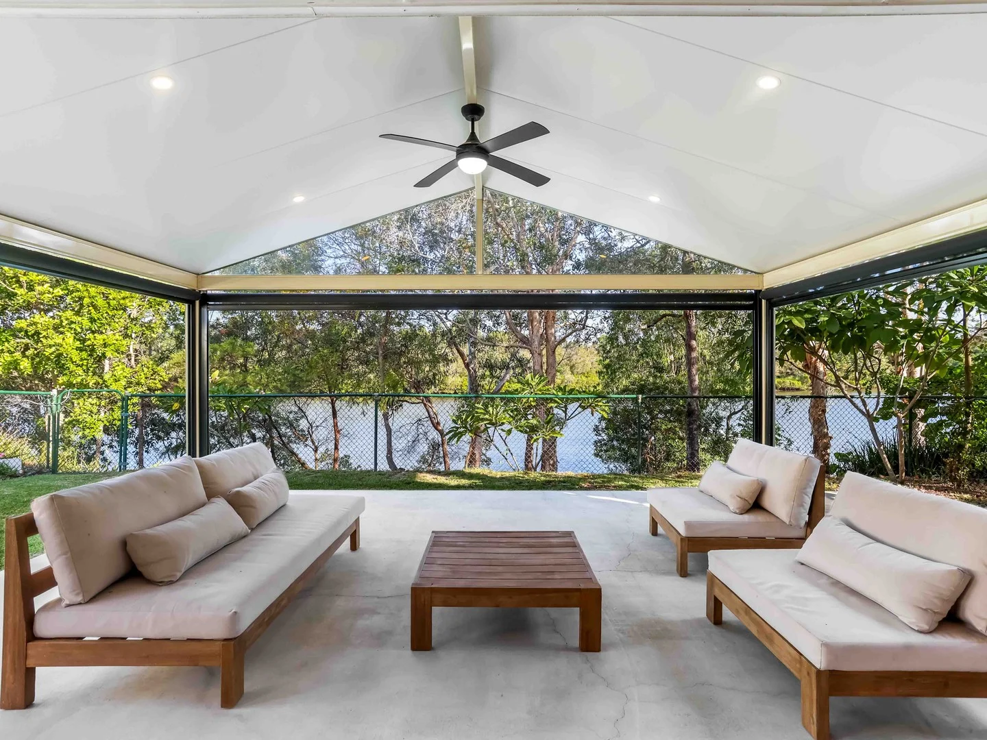 11/4 Koala Town Road, Upper Coomera QLD 4209