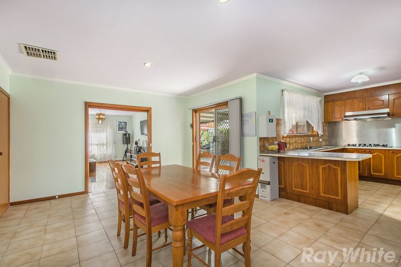 244 Childs Road, Mill Park VIC 3082, Image 2