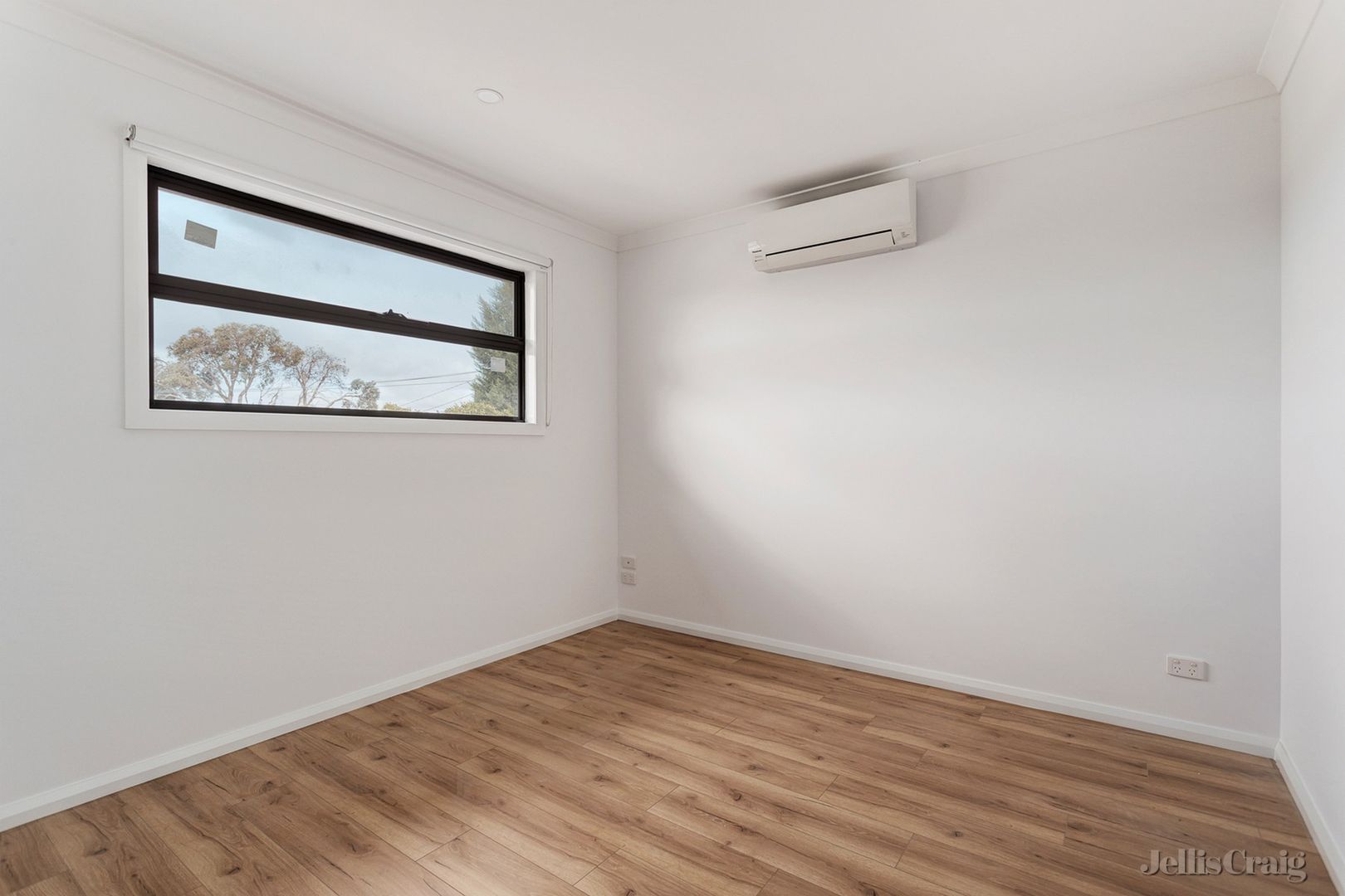 1/4 White Street, Reservoir VIC 3073, Image 2