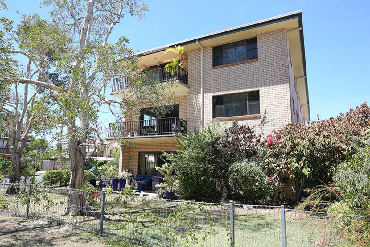 2/2 Sunderland Drive, Banksia Beach Property History & Address