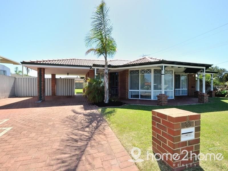 3 bedrooms House in 33 Raeside Crescent COOLOONGUP WA, 6168