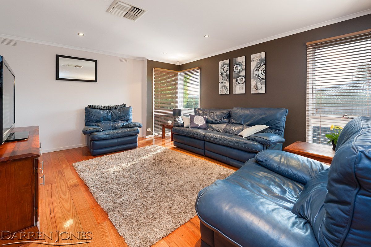 4 Narbethong Drive, Greensborough VIC 3088, Image 1