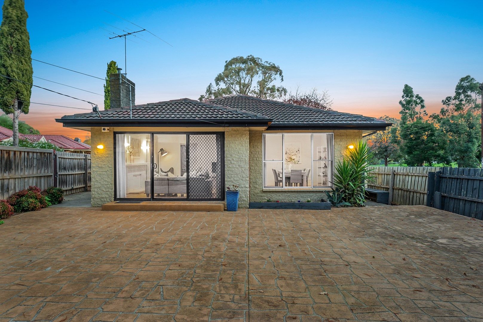 21 Emma Road, Croydon VIC 3136, Image 1