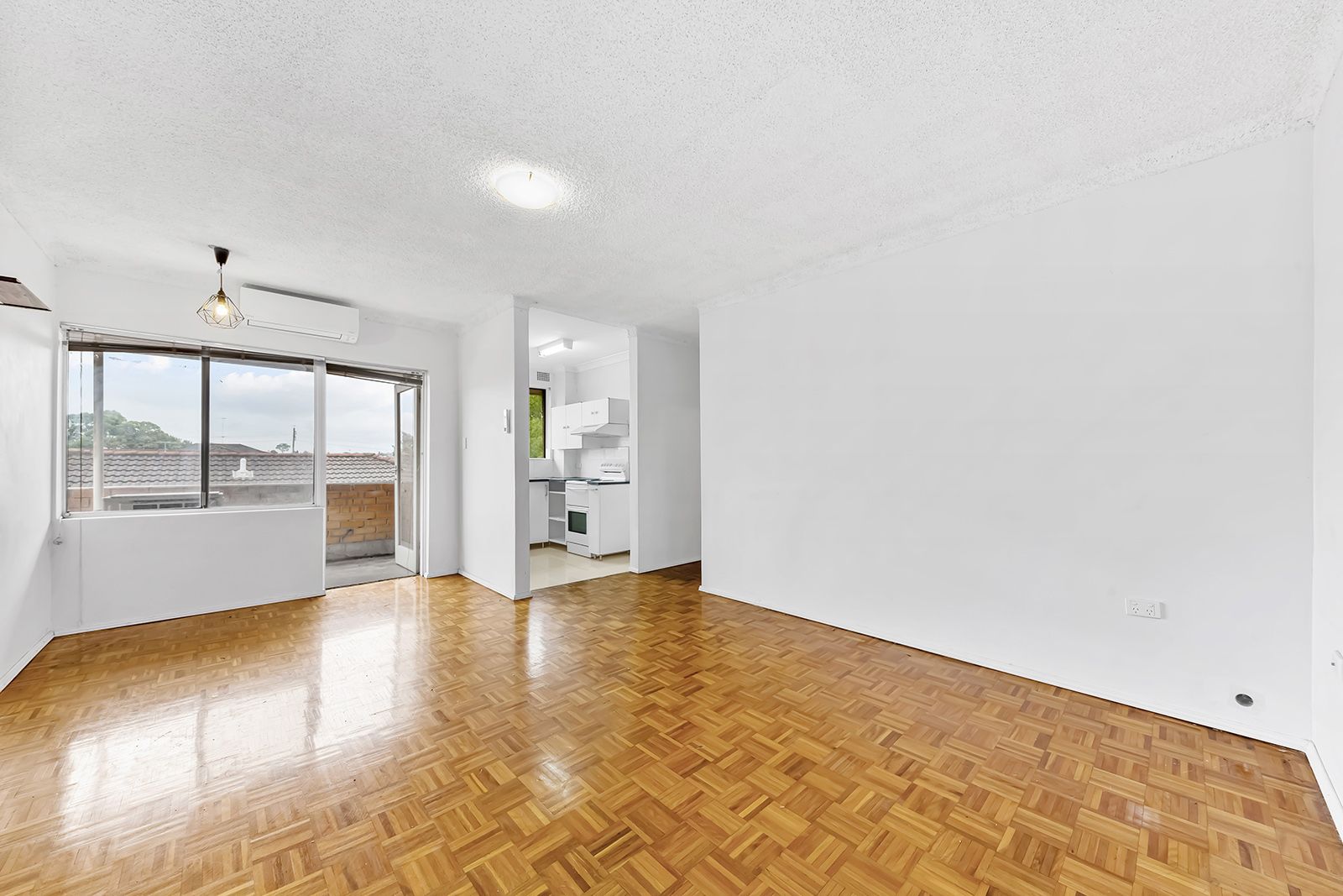 6/72 MCBURNEY ROAD, Cabramatta NSW 2166 Apartment For Rent 350