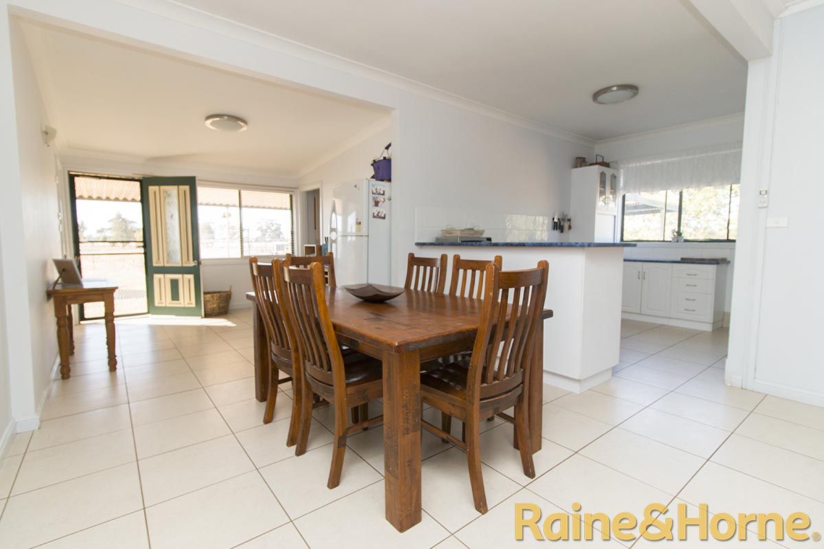 187 Webbs Siding Road, Narromine NSW 2821, Image 2