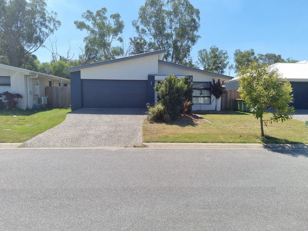 4 bedrooms House in 16 Frederick Place PARK RIDGE QLD, 4125