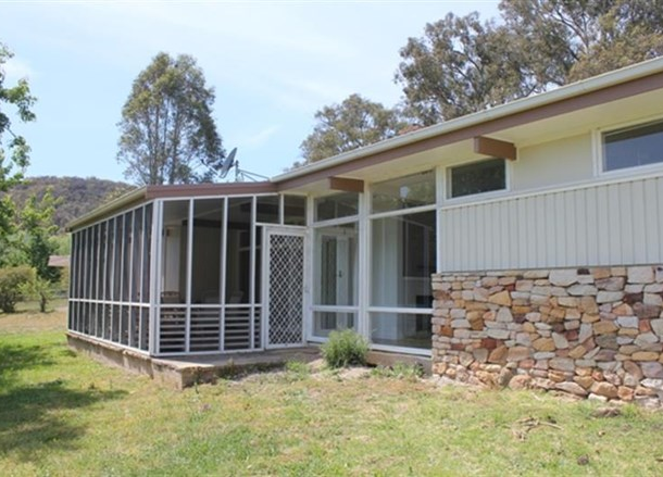 300 Hawkshill Road, Canyonleigh NSW 2577