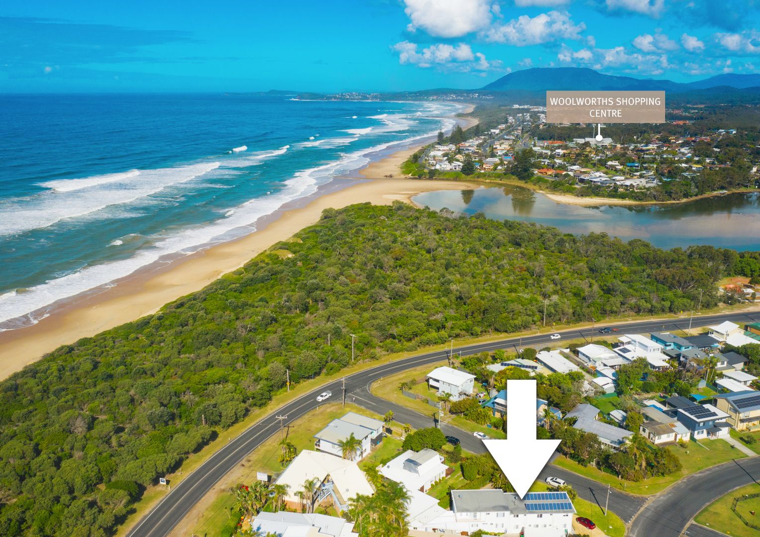 12 bedrooms House in 5 Boodgery Street LAKE CATHIE NSW, 2445