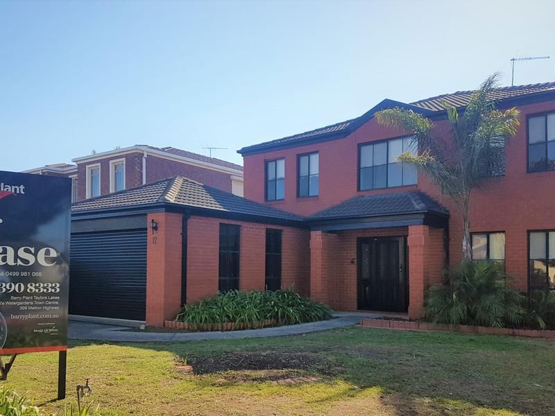 4 bedrooms House in 12 Martens Court TAYLORS LAKES VIC, 3038