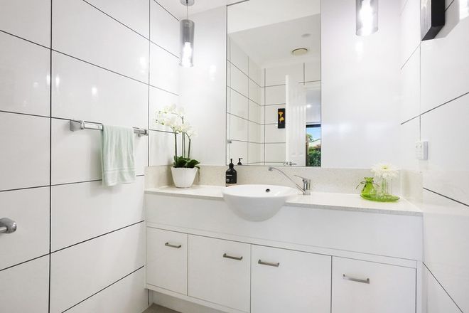 66/136 Palm Meadows Drive Carrara 4211 - Image 4