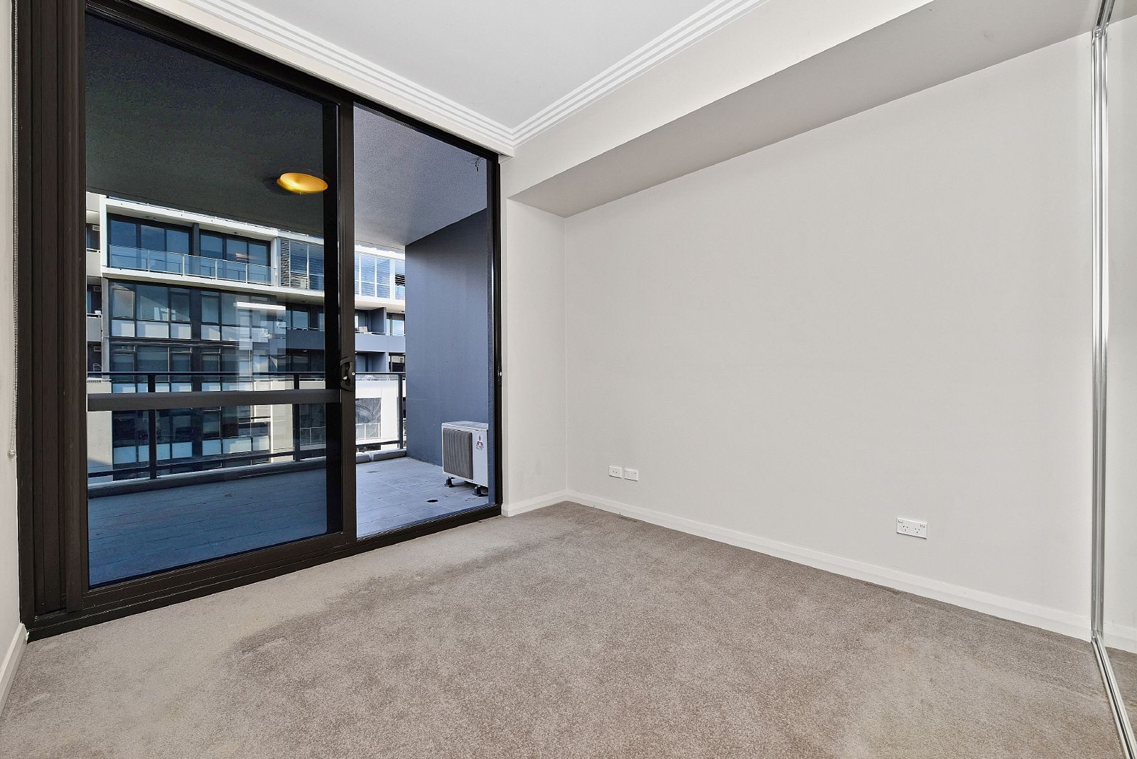 602/1 Half Street, Wentworth Point NSW 2127, Image 2