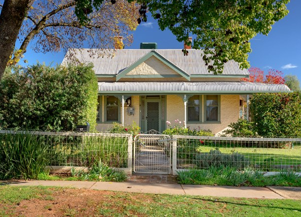 17 Vera Street, Corowa NSW 2646