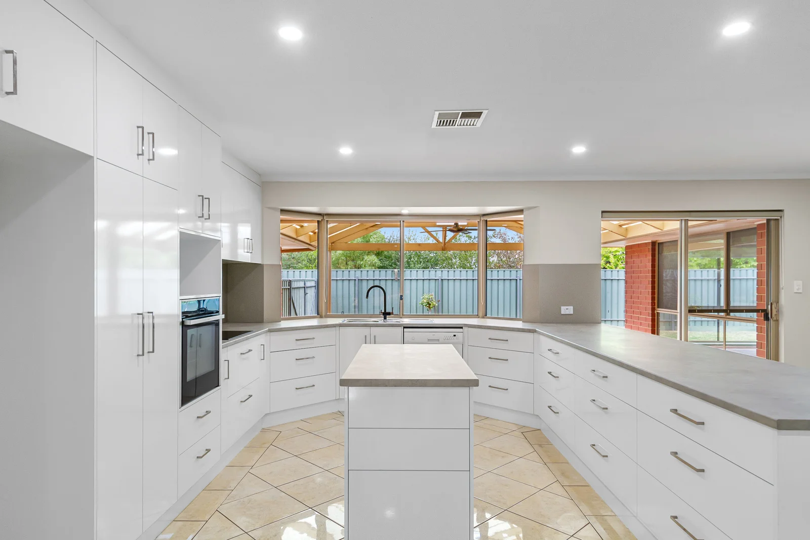 Additional image 6 of 1 Roscrow Court, Clare SA 5453