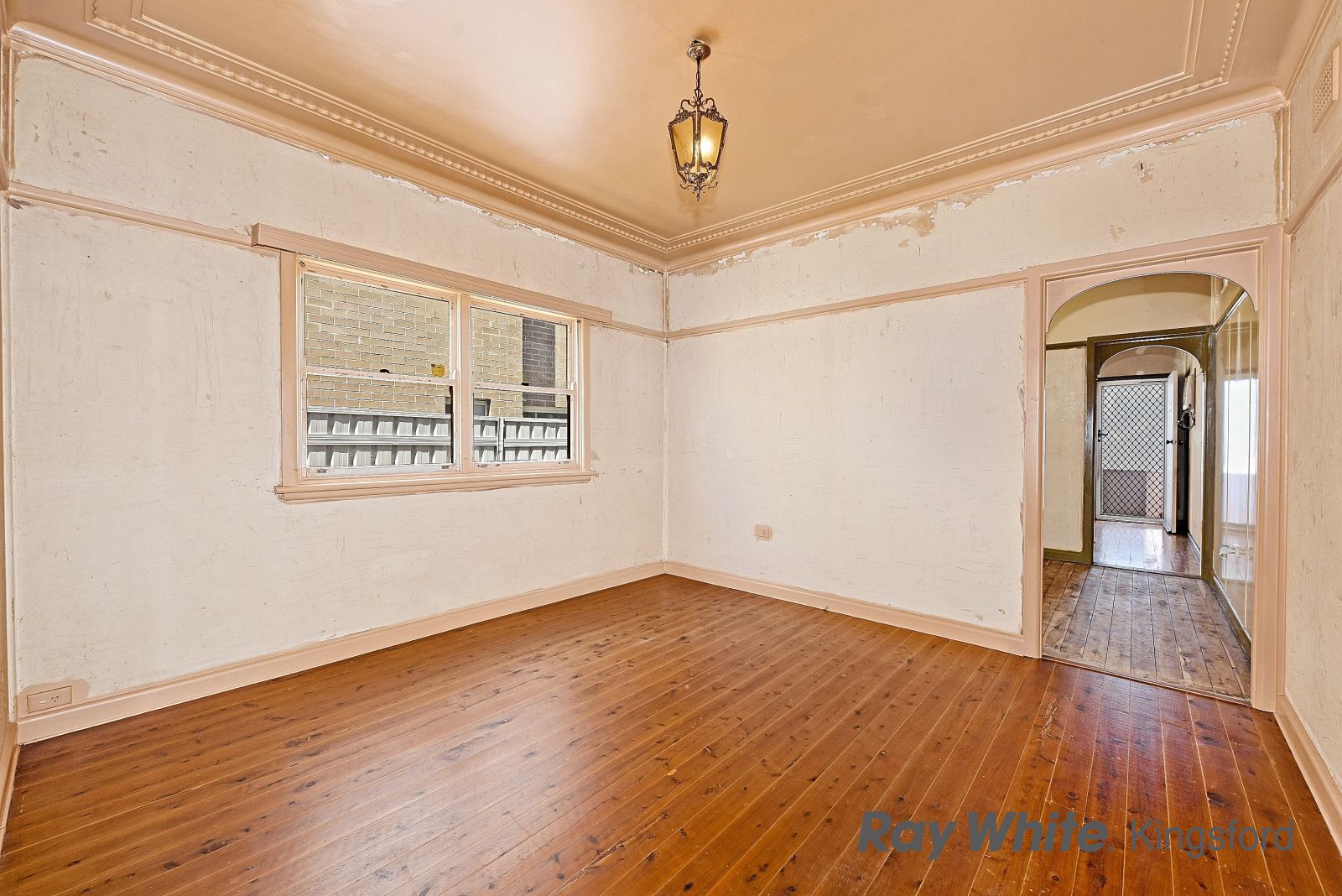 37 Universal Street, Eastlakes NSW 2018, Image 1