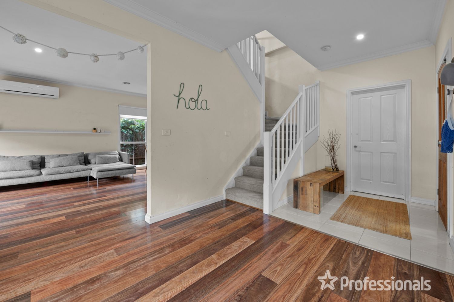 1/14a Parrs Road, Croydon VIC 3136, Image 2