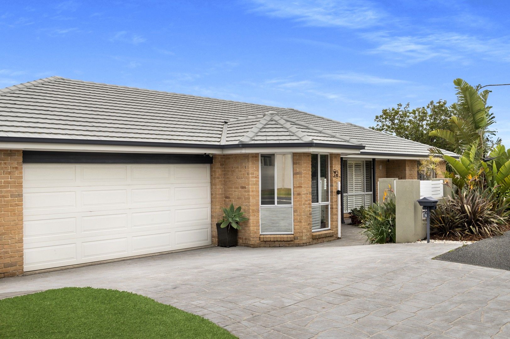 4 bedrooms House in 14 Red Ash Drive WOONONA NSW, 2517