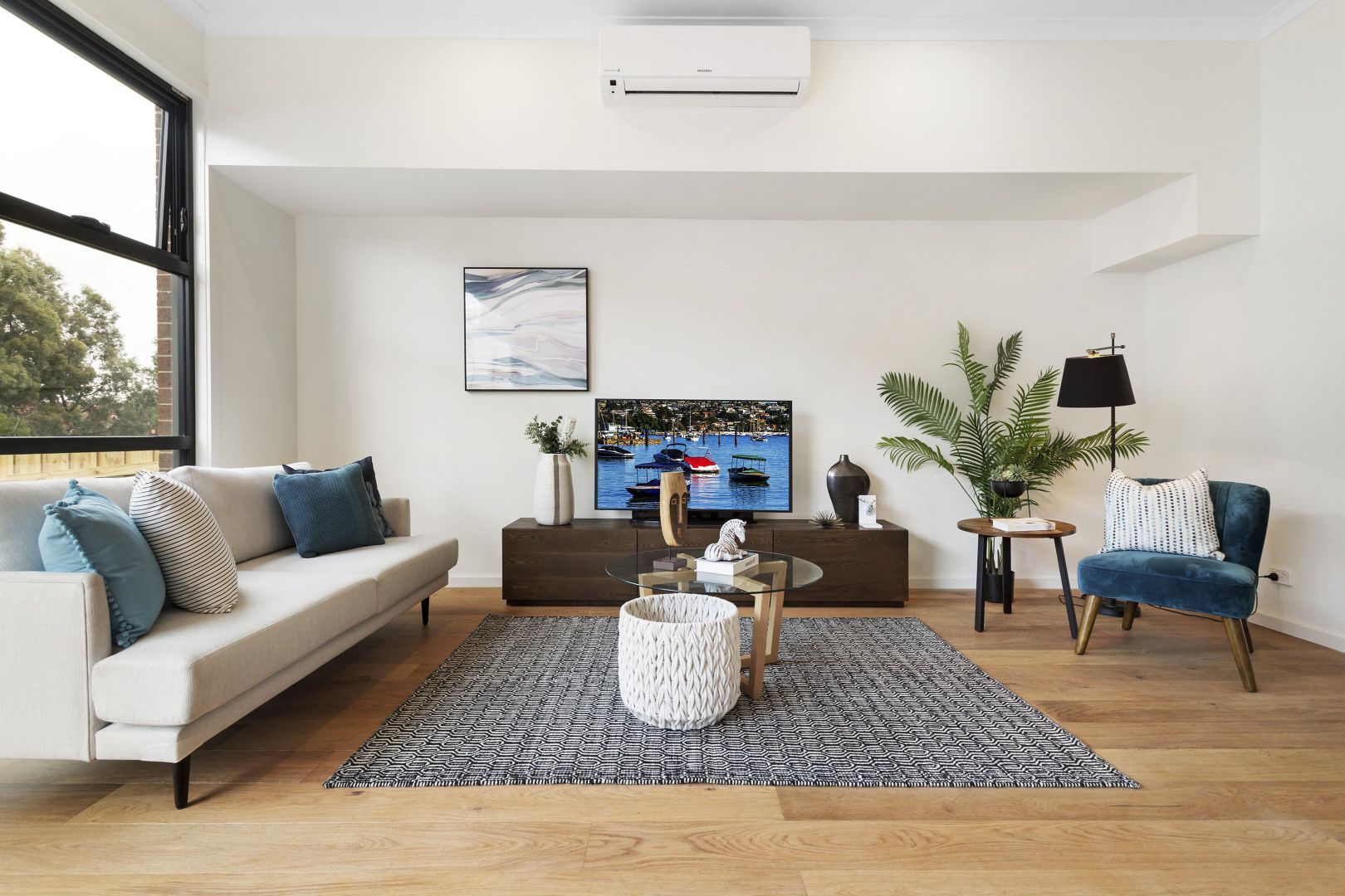 3 bedrooms House in 2/36 Ivanhoe Street GLEN WAVERLEY VIC, 3150