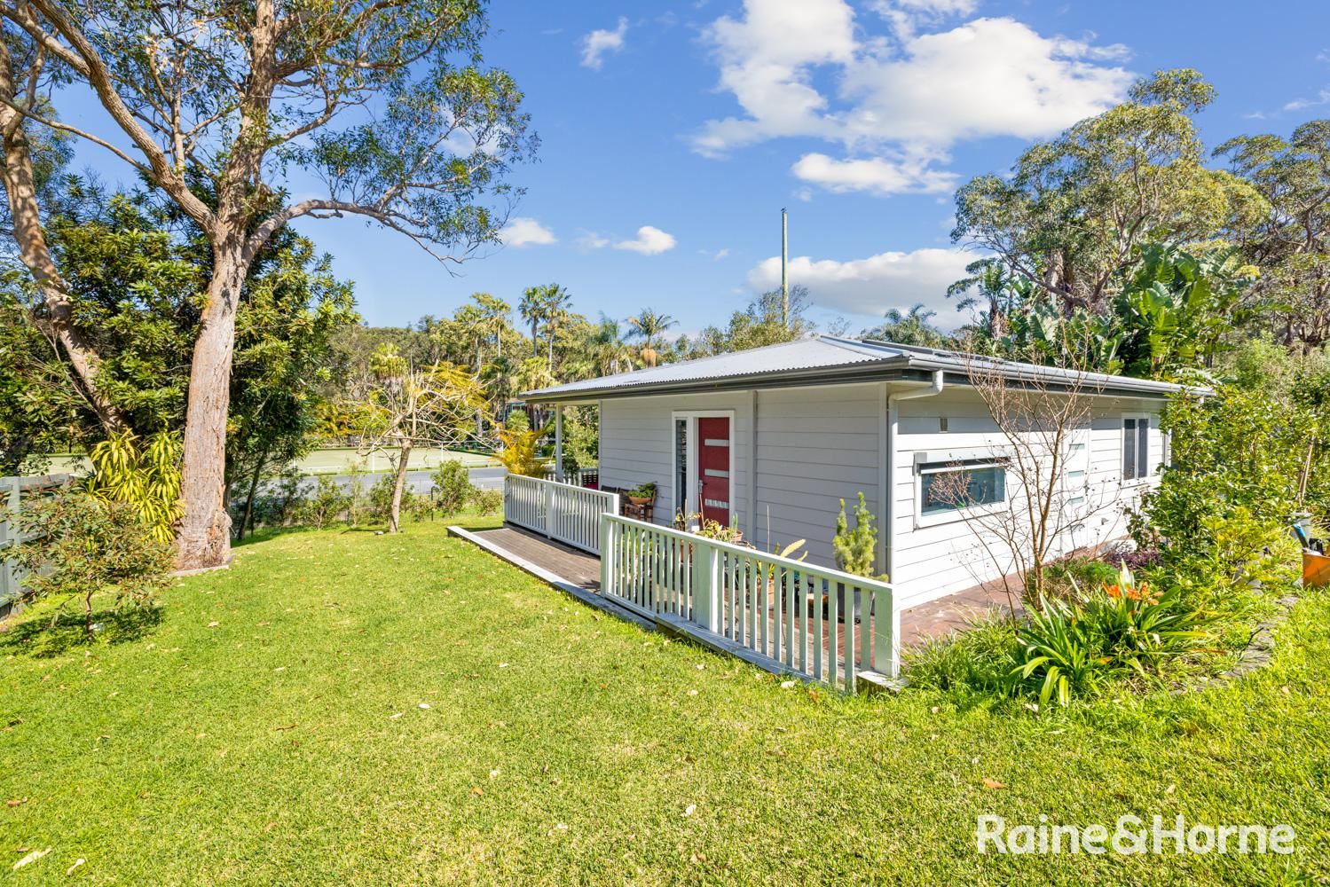 The Cottage/25 Central Road, Avalon Beach NSW 2107 House For Rent