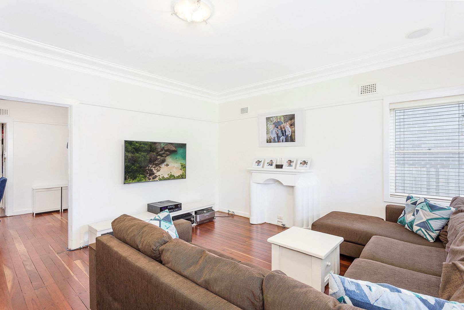 21 Pines Parade, Gymea NSW 2227, Image 2