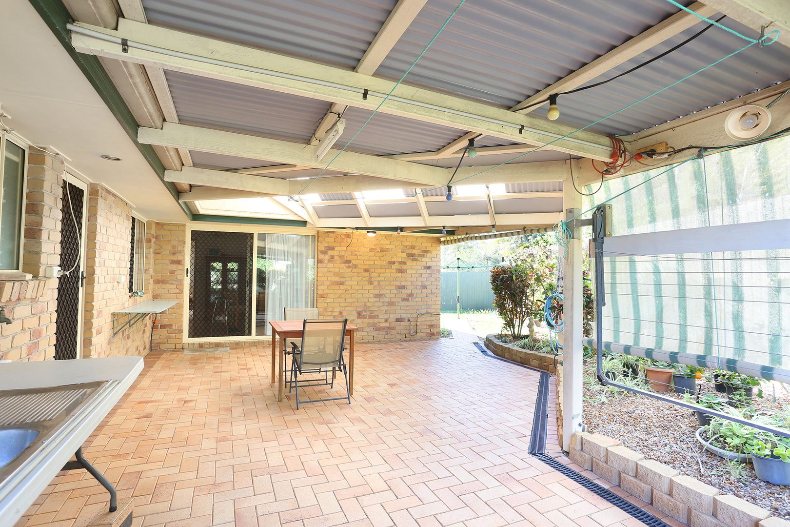 6 Sole Place, Sandstone Point QLD 4511, Image 2
