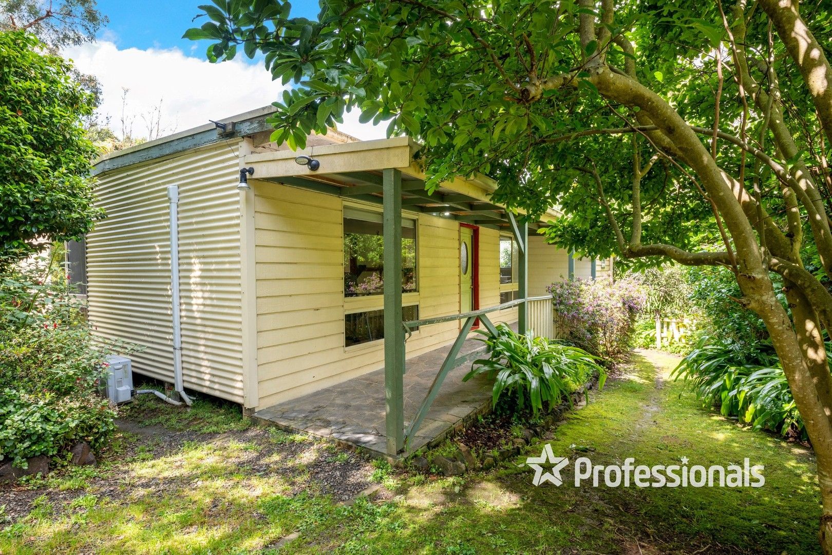 20 Forest Road, Wesburn VIC 3799, Image 0