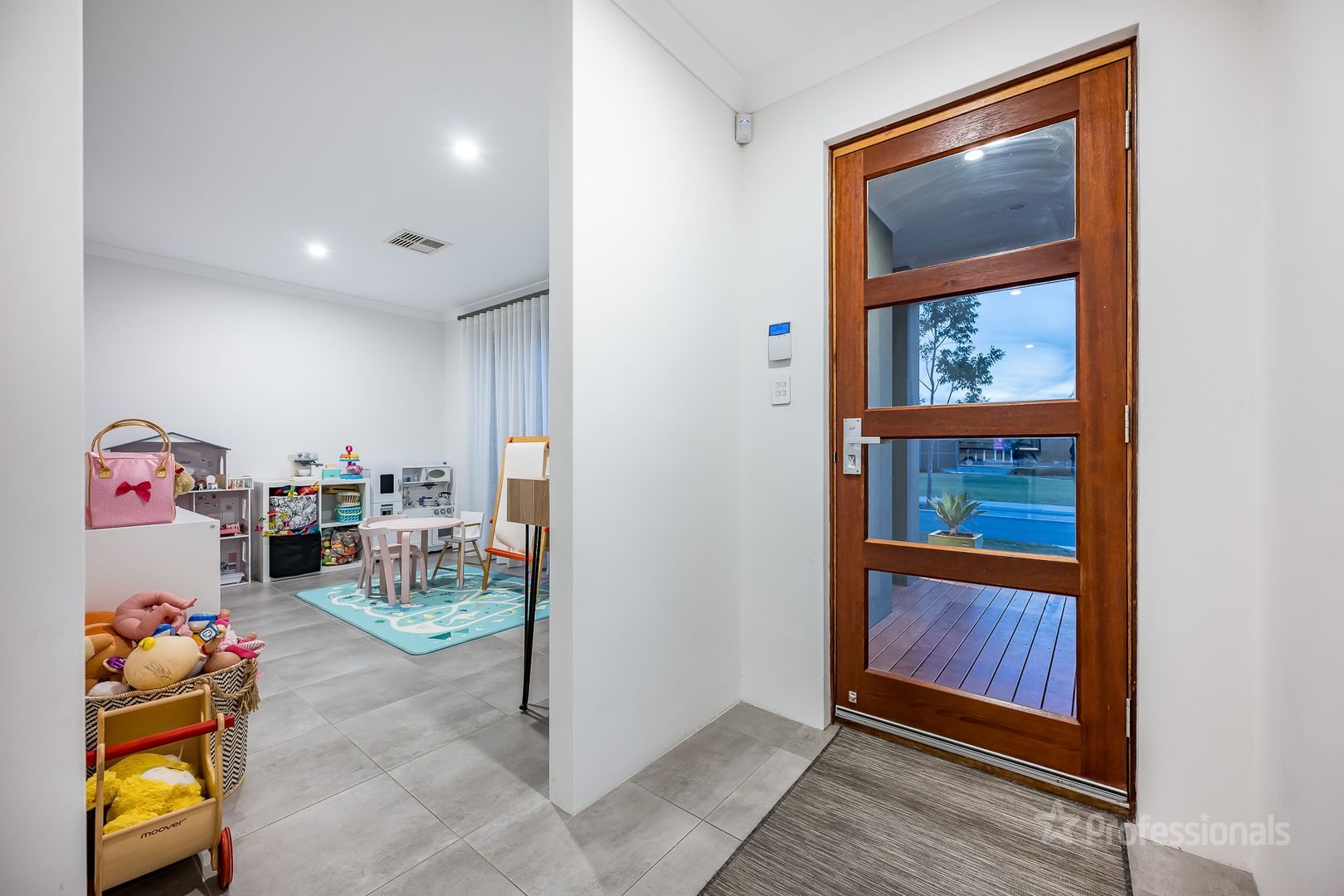 28 Fresco Way, Alkimos WA 6038, Image 1