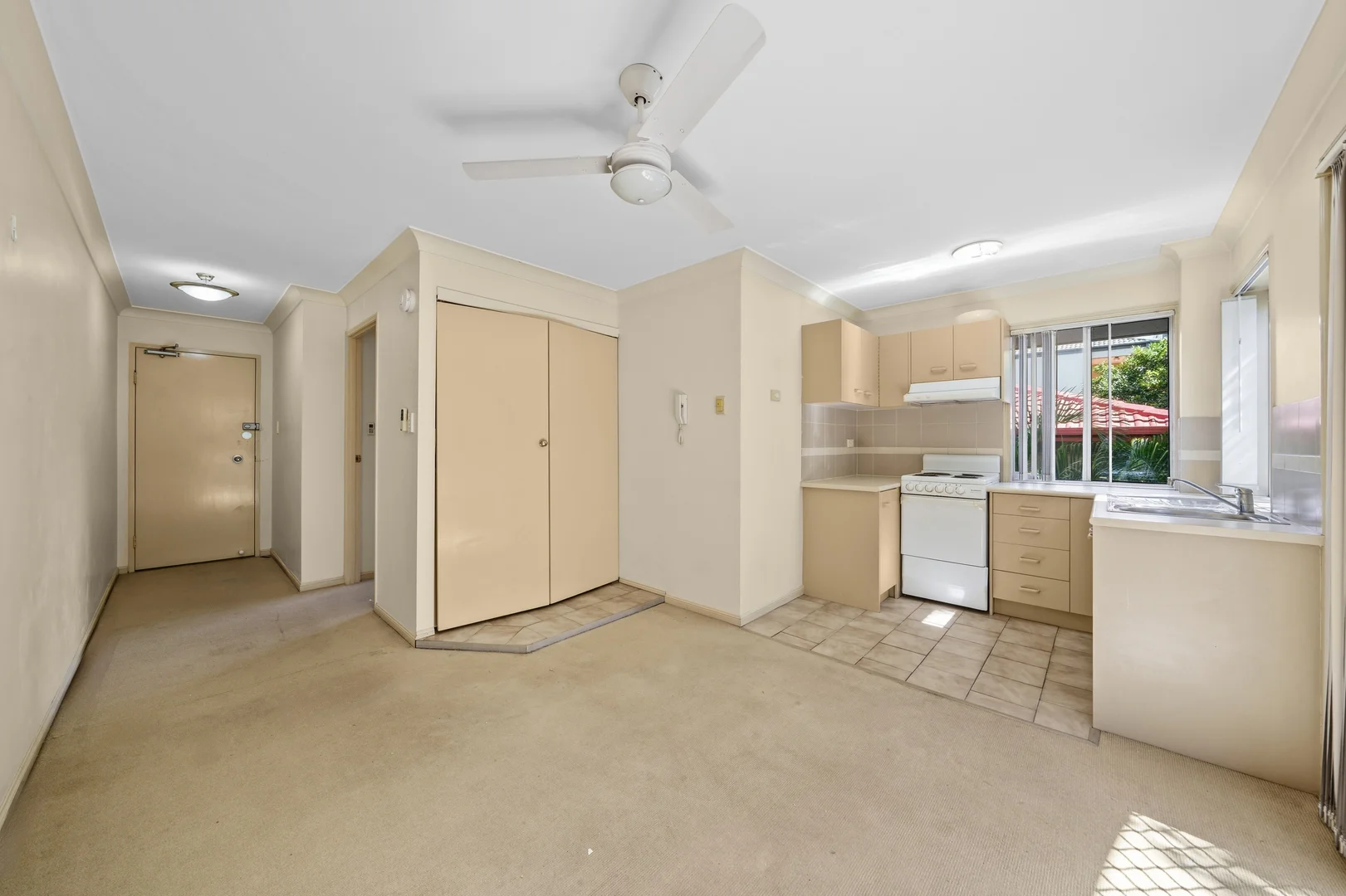 Additional image 6 of 11/7-9 Illawong Street, Chevron Island QLD 4217
