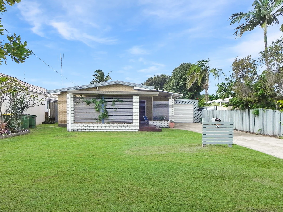 25 Crown Street, Currimundi QLD 4551