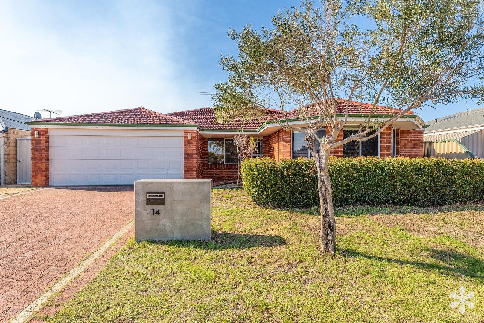 4 bedrooms House in 14 Chieftain Street BERTRAM WA, 6167