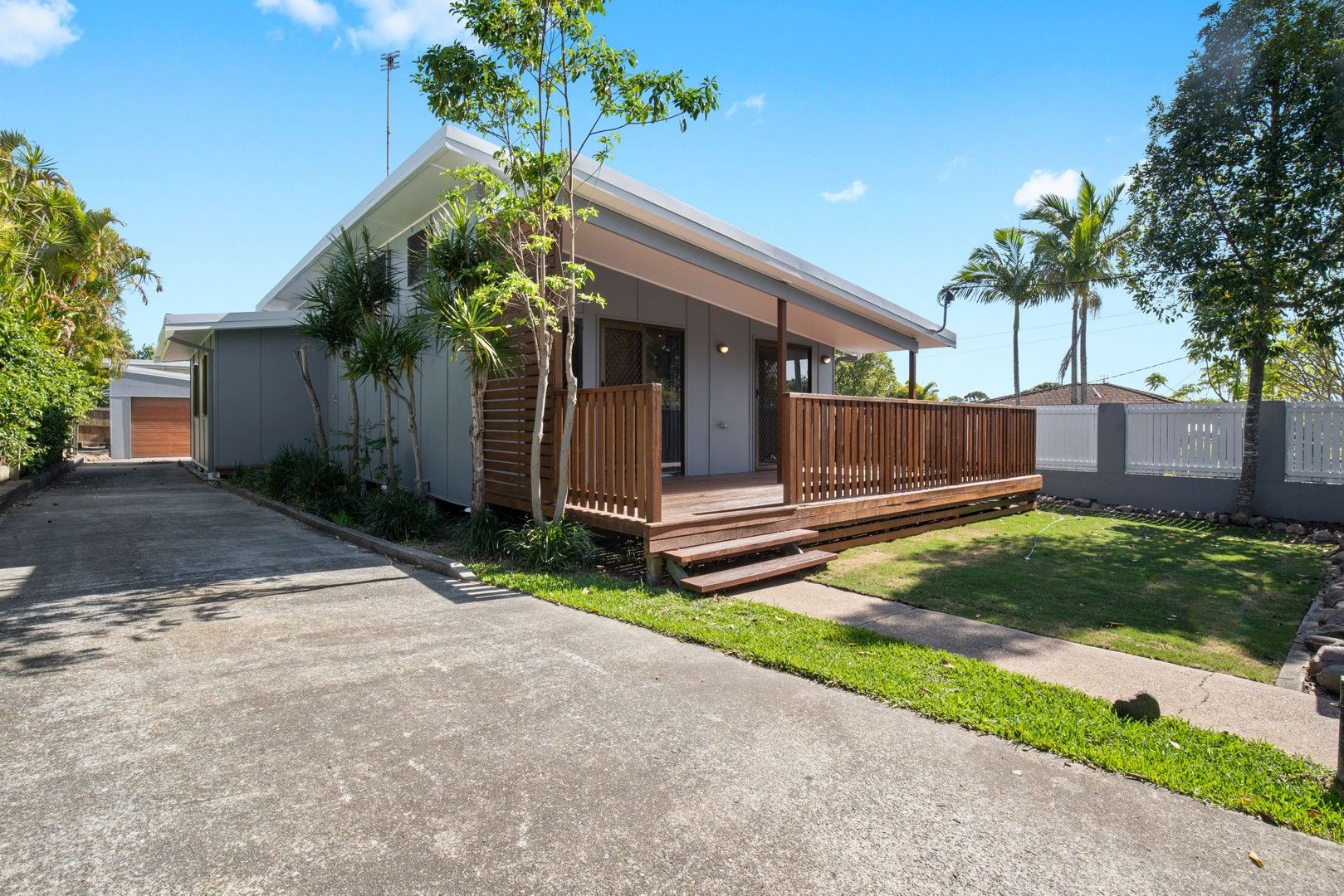 88 Whiting Street, Labrador QLD 4215, Image 0