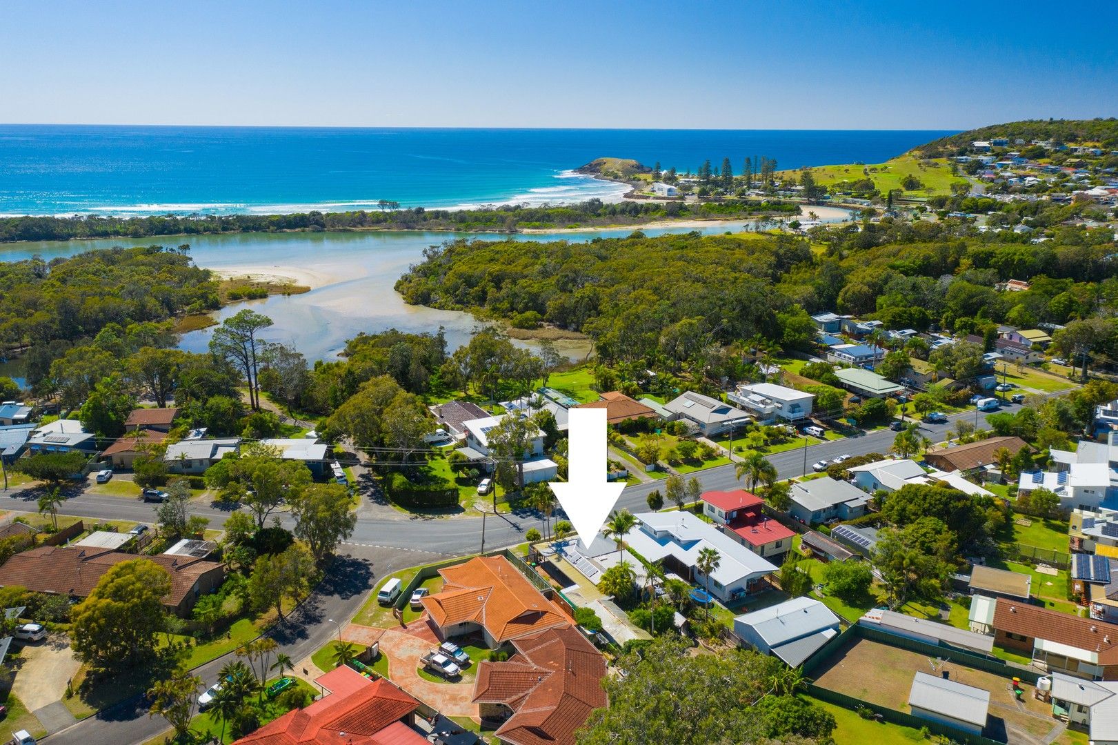 10 Belmore Street, Crescent Head NSW 2440, Image 0