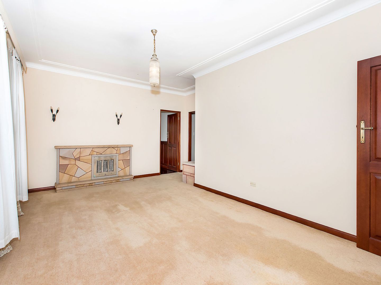 1A Wadsley Crescent, Connells Point NSW 2221 House For Rent Domain