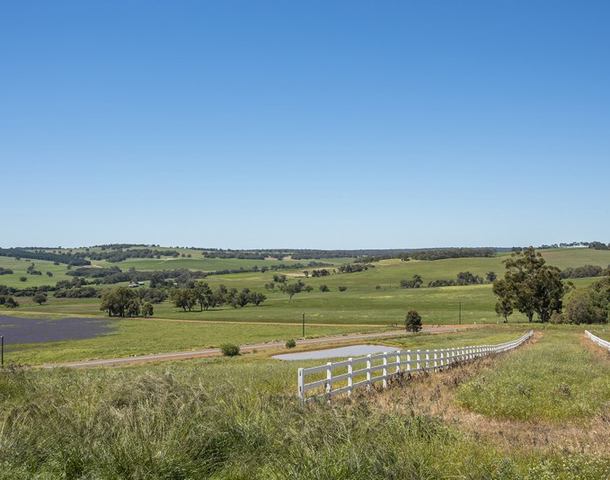 1527 Mooliabeenee Road, Lennard Brook WA 6503