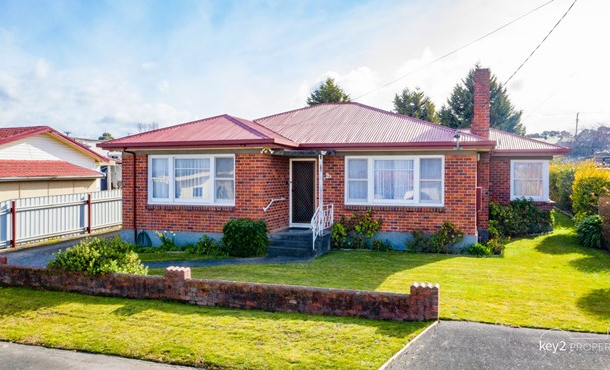 9 Hardinge Avenue, Newnham TAS 7248