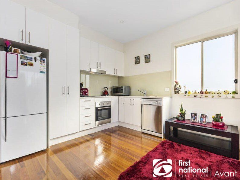 5/2 Minna St, Blackburn VIC 3130, Image 2