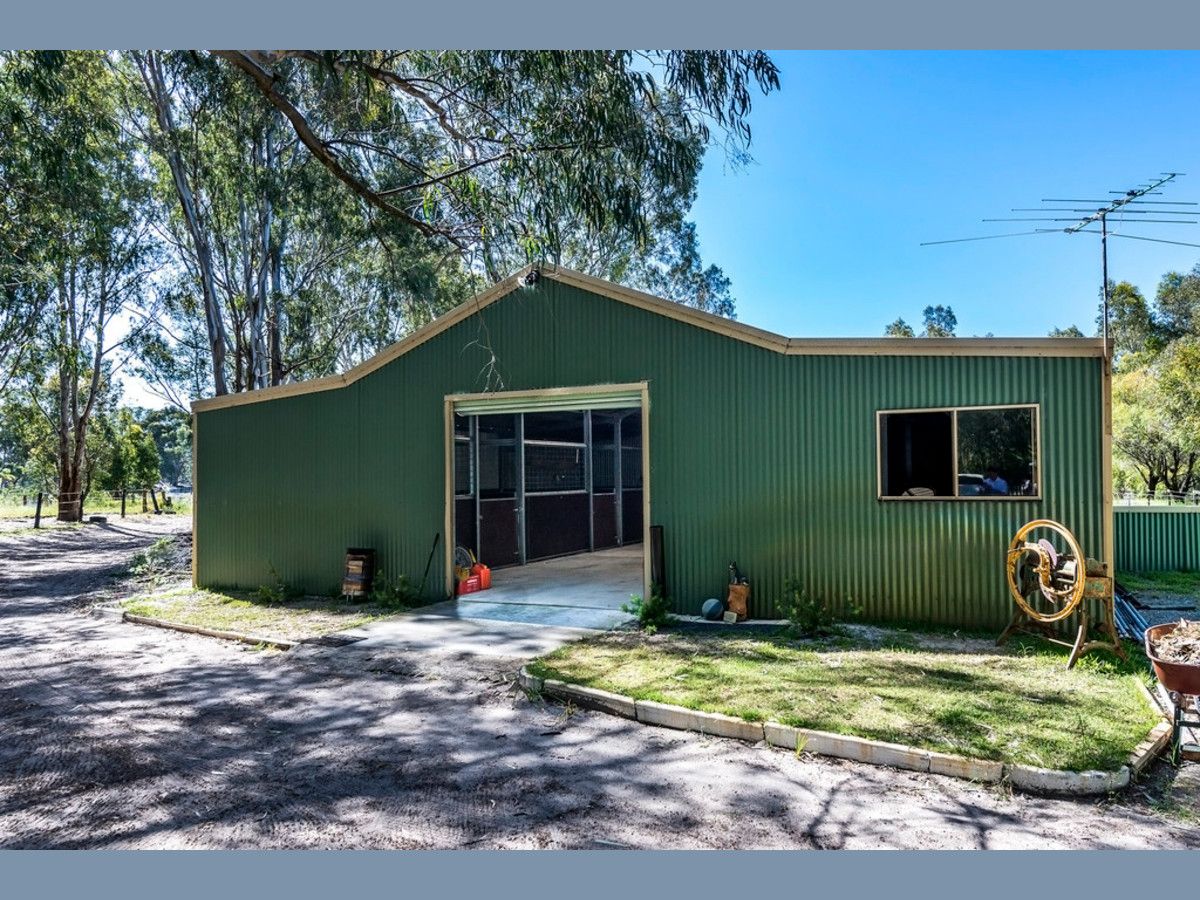 211 Padbury Avenue, Millendon WA 6056, Image 1