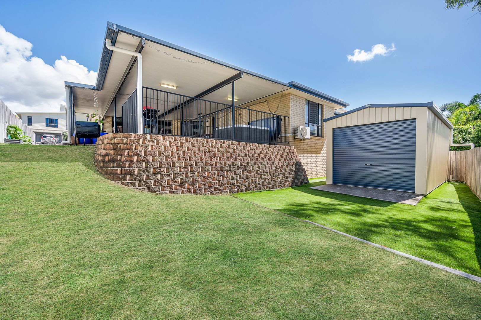 24 Dolphin Terrace, South Gladstone QLD 4680, Image 1